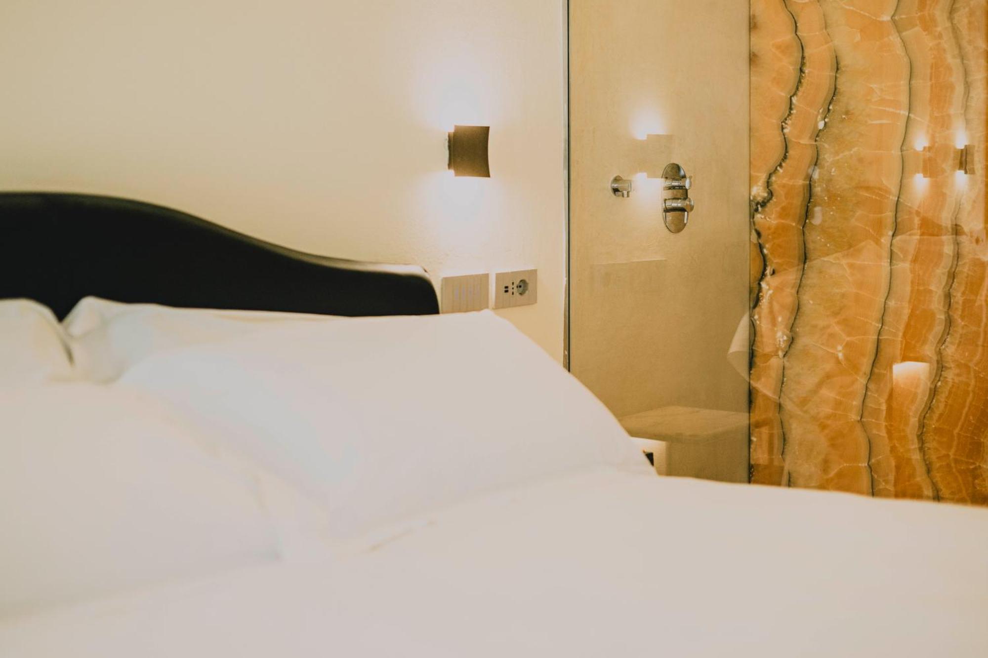 Palazzo Patrizi Suites & Spa เซียนา ภายนอก รูปภาพ